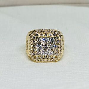 Gold and zirconia Square Cluster Ring